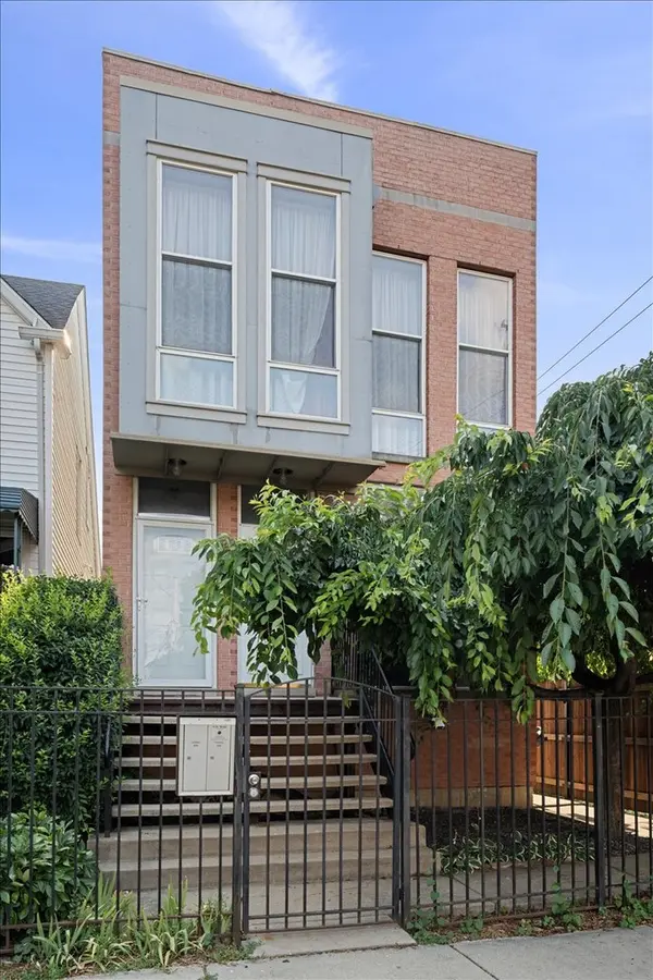 2146 N Lawndale AVE #1, Chicago, IL 60647