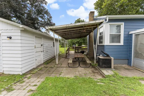 943 28th AVE, Rock Island, IL 61201