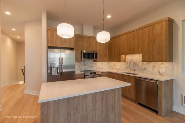 5217 S Bishop ST, Chicago, IL 60609