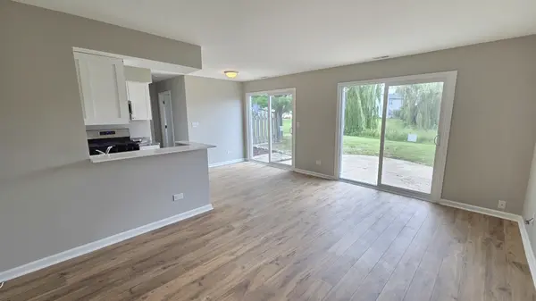 3403 Southport DR #3403, Island Lake, IL 60042