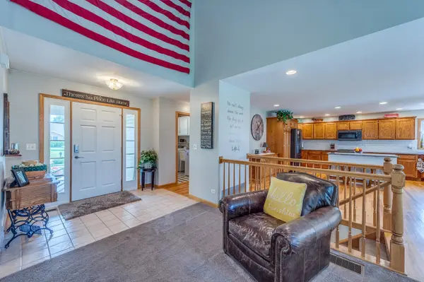1250 Kramer LN, Sandwich, IL 60548