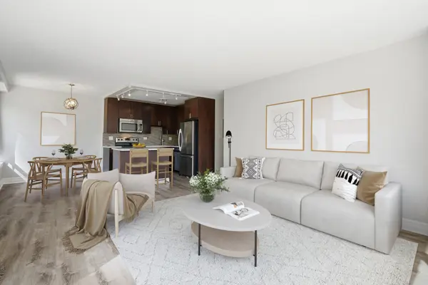 2930 N Sheridan RD #306, Chicago, IL 60657