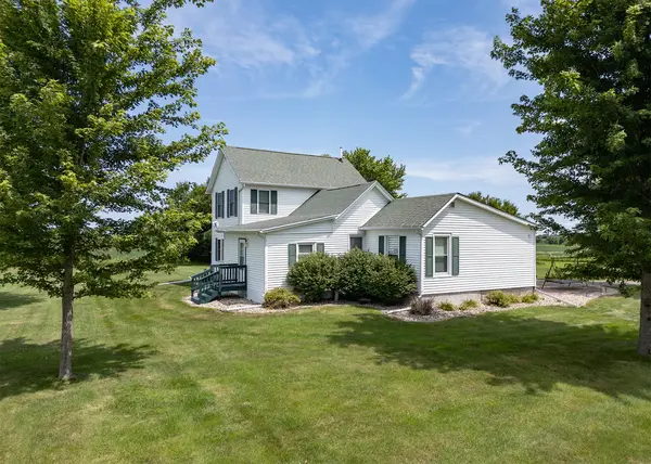 6888 E 1200th ST, Cambridge, IL 61238