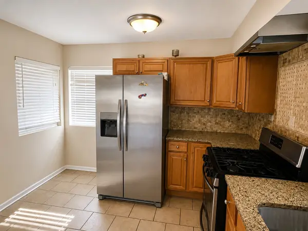 8124 S Wabash AVE, Chicago, IL 60619