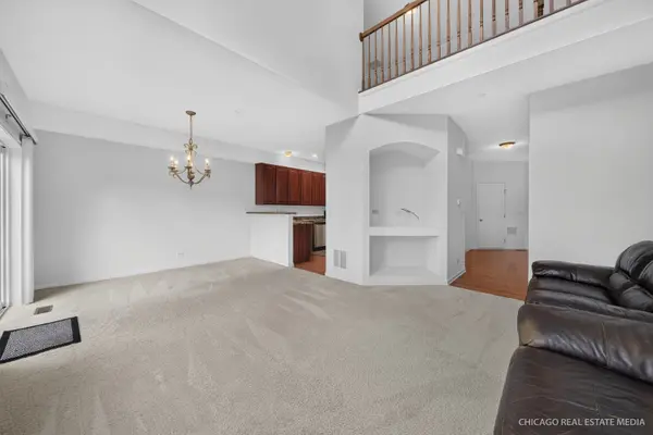 9956 Cummings ST, Huntley, IL 60142