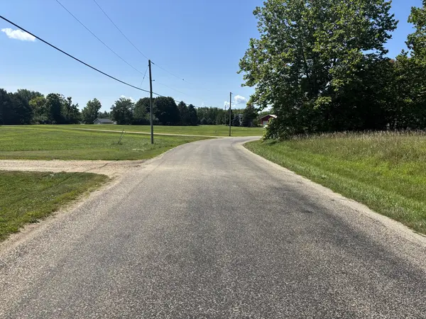 480 Earl Miller DR, Varna, IL 61375