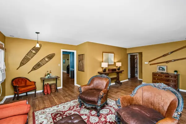 8526 Rockefeller AVE, Brookfield, IL 60513