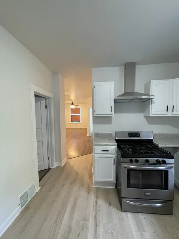 1504 W 73rd ST, Chicago, IL 60636