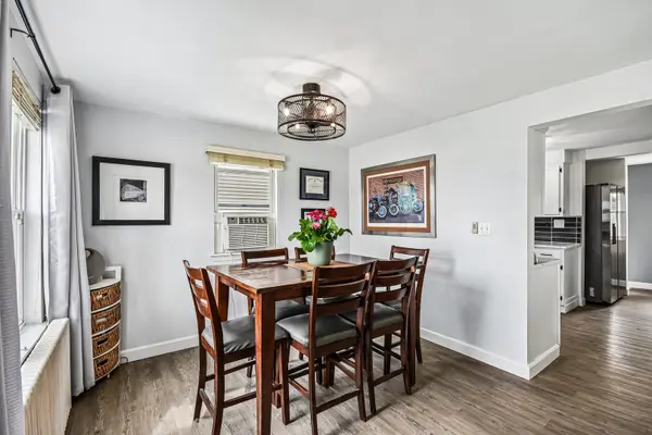 1031 ADELIA ST, Downers Grove, IL 60516