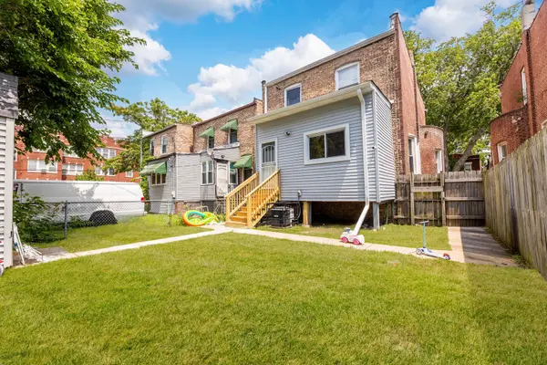 7006 S Calumet AVE, Chicago, IL 60637