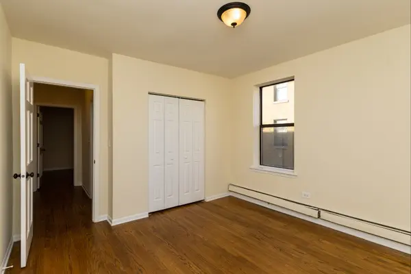 3213 W Diversey AVE #301, Chicago, IL 60647