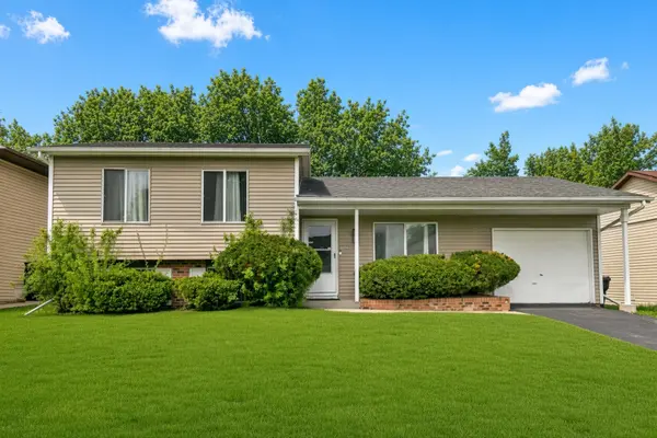 18200 Fountainbleau DR, Hazel Crest, IL 60429
