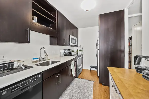 1030 N STATE ST #40F, Chicago, IL 60610