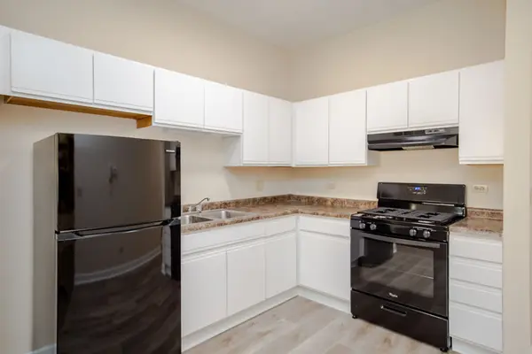 4752 S Wabash AVE #106, Chicago, IL 60615