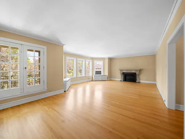 1016 Austin ST, Evanston, IL 60202