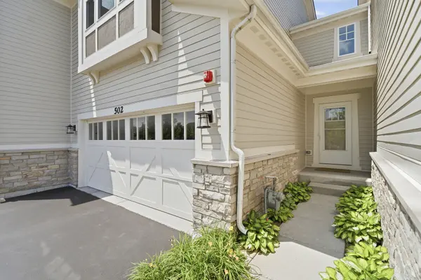 502 Peterson CT, Barrington, IL 60010