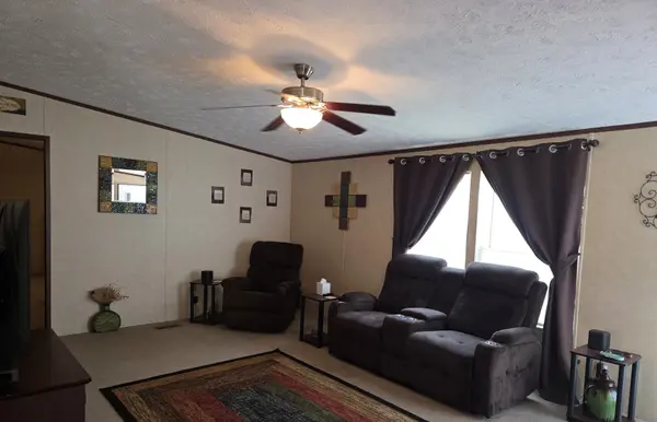 830 Telephone RD, Galatia, IL 62935