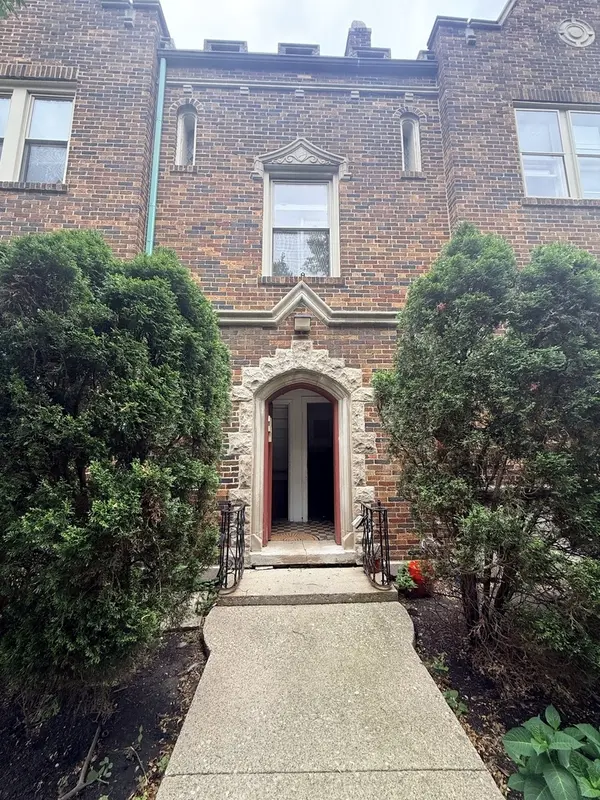 2859 N Kostner AVE #1, Chicago, IL 60641