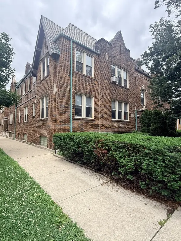 2859 N Kostner AVE #1, Chicago, IL 60641