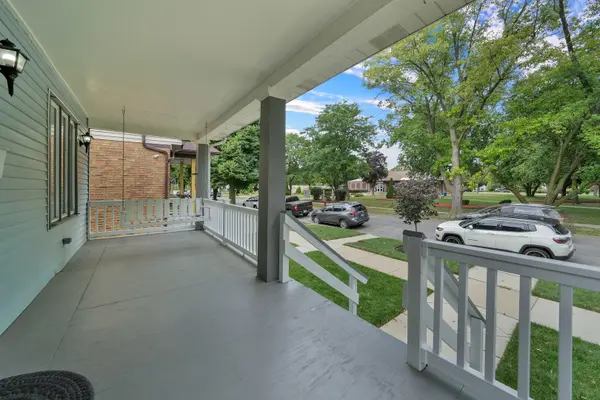2715 S 61st AVE S, Cicero, IL 60804