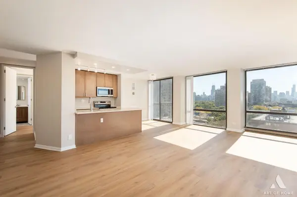 345 W Fullerton Pkwy #1205, Chicago, IL 60614