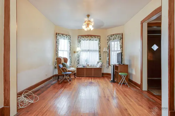 2051 N Kilbourn AVE, Chicago, IL 60639