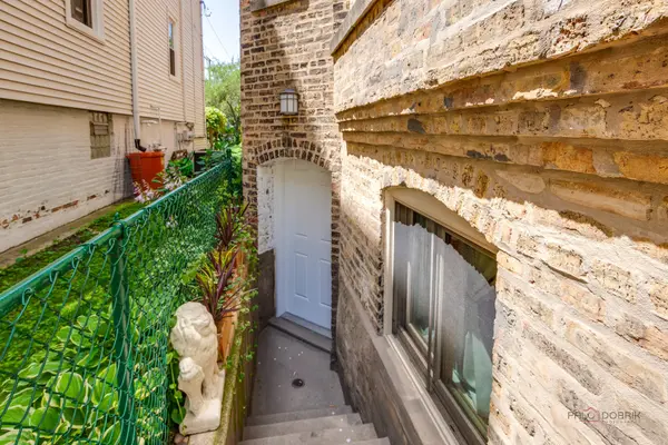 4448 N Tripp AVE, Chicago, IL 60630