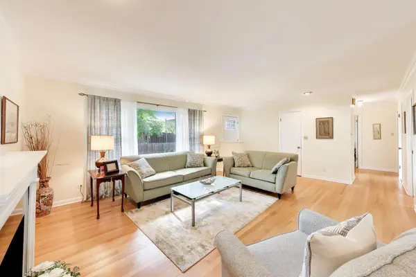 1907 Grant ST #A, Evanston, IL 60201