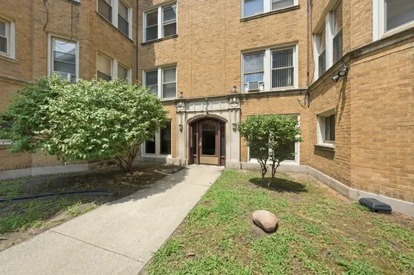 2212 E 70th ST #1B, Chicago, IL 60649