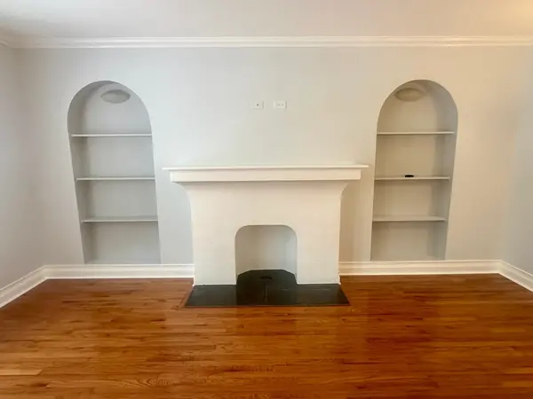 2310 W Farwell AVE #2W, Chicago, IL 60645
