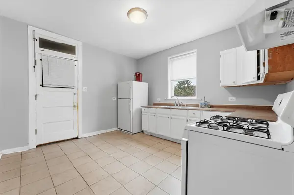 7037 S Washtenaw AVE, Chicago, IL 60629
