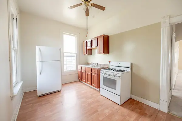 7110 S Ellis AVE, Chicago, IL 60619