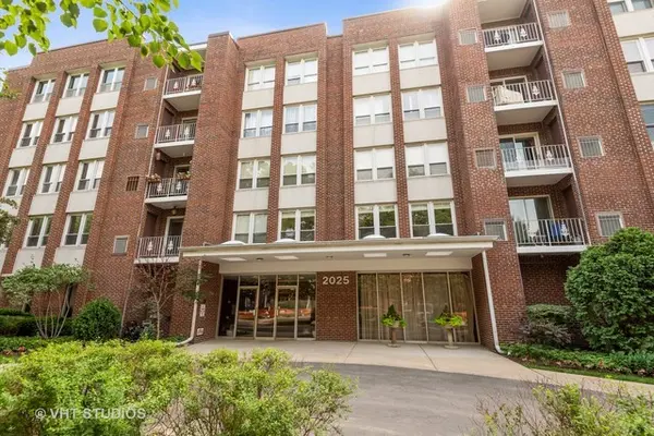 2025 Sherman AVE #502, Evanston, IL 60201