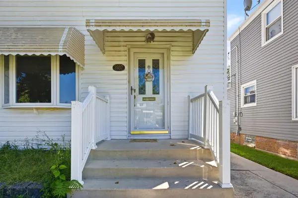 3937 Clinton AVE, Stickney, IL 60402