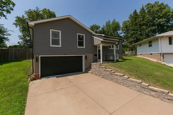 101 24th Avenue CT, Moline, IL 61265