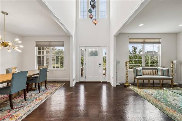 4327 Plantree RD, Naperville, IL 60564