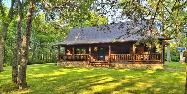 11 Hemlock DR, Putnam, IL 61560