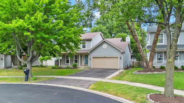 912 Matthew CT, Naperville, IL 60540