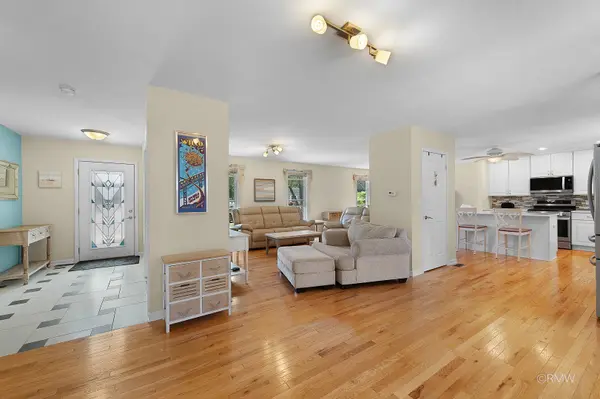 Address not disclosed, Carol Stream, IL 60188