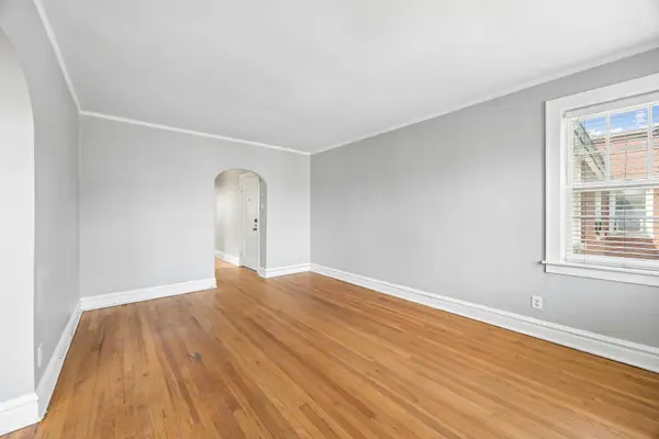 5 Randolph ST #3C, Oak Park, IL 60302