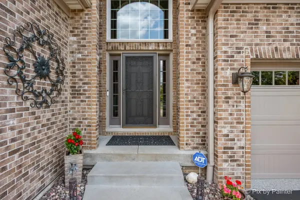 5226 Greenshire CIR, Lake In The Hills, IL 60156