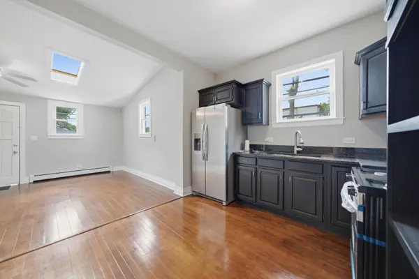 6245 S Damen AVE, Chicago, IL 60636