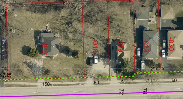 224 E 55th ST E, Westmont, IL 60559