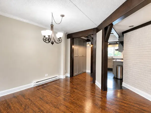 621 N Briar Hill LN #4, Addison, IL 60101