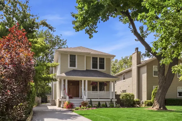 1308 Edgewood RD, Lake Forest, IL 60045