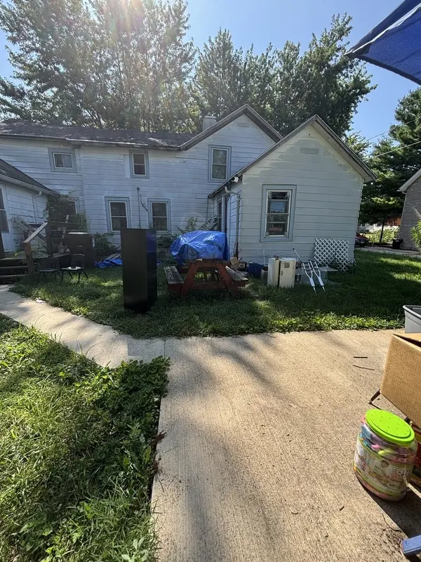 506 Paddock AVE, Ashton, IL 61006