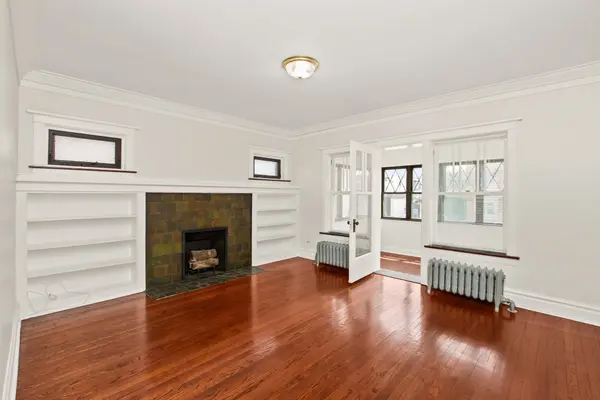 6144 S Indiana AVE #2F, Chicago, IL 60637