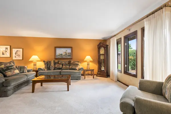8247 Shipston ST, Orland Park, IL 60462