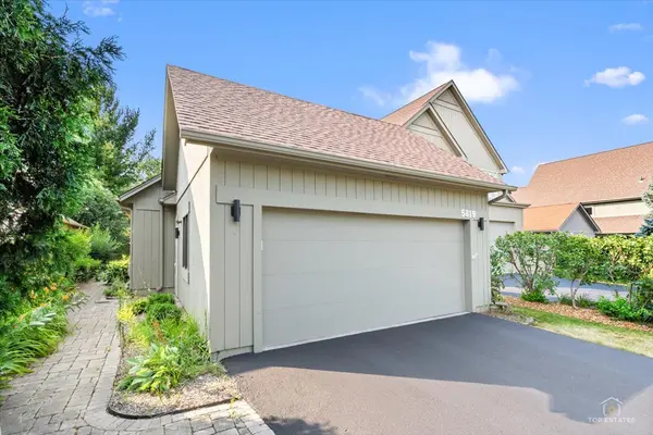 5819 Wild Plum RD, Crystal Lake, IL 60014