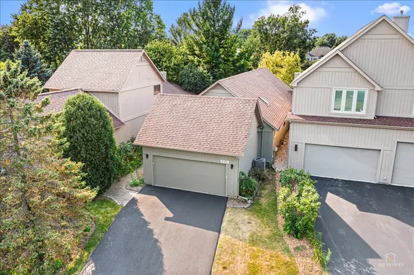 5819 Wild Plum RD, Crystal Lake, IL 60014